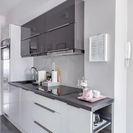Rose Gold Apartment *