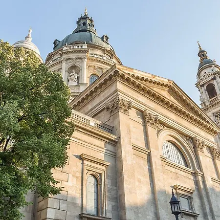 Rose Gold * Budapest